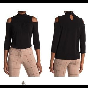 NWOT Adrianna Papell Cold Shoulder Blouse Size Small